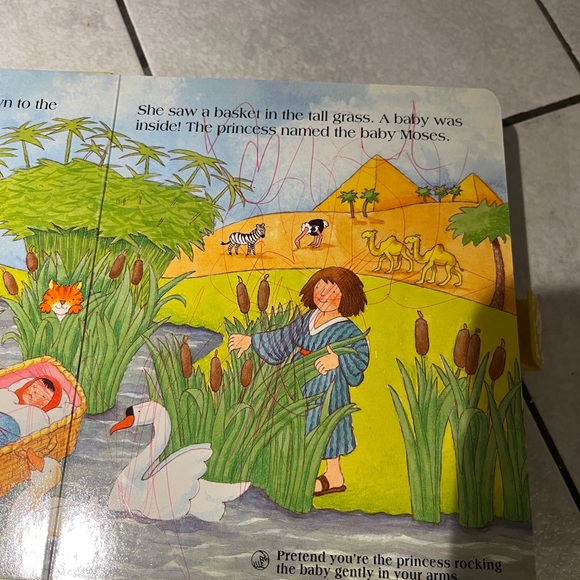 Baby’s First Bible Book - Picture 4 of 8